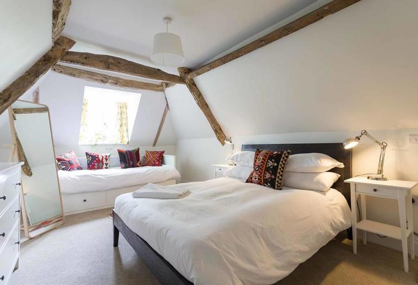 Bed & Breakfast The Holford Arms