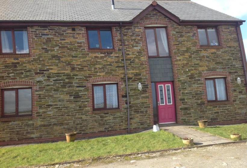 Bed and Breakfast Tregatherall Lodge 13