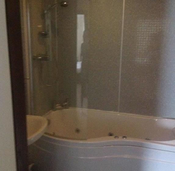 Bed and Breakfast Tregatherall Lodge 20