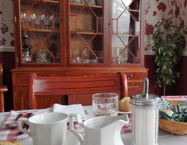 Bed and Breakfast The Corner House 8