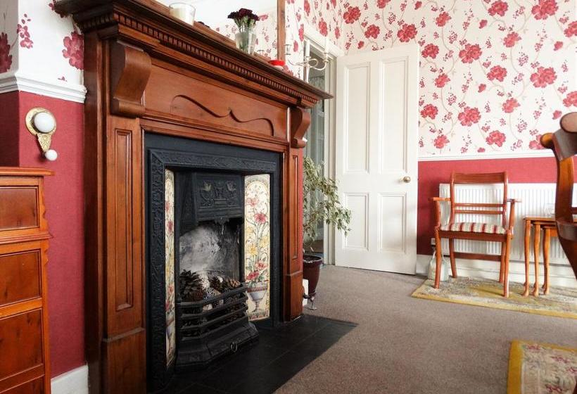 Bed and Breakfast The Corner House 9