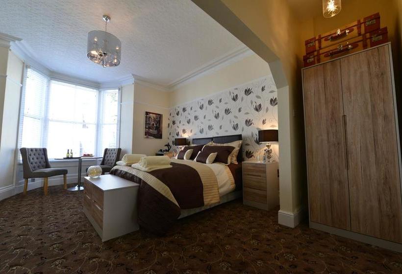 Bed and Breakfast Snooze 17