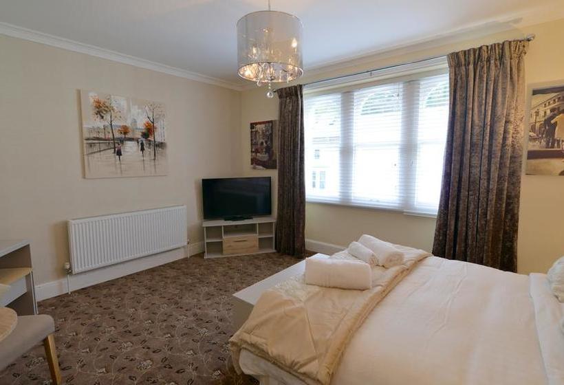 Bed and Breakfast Snooze 19