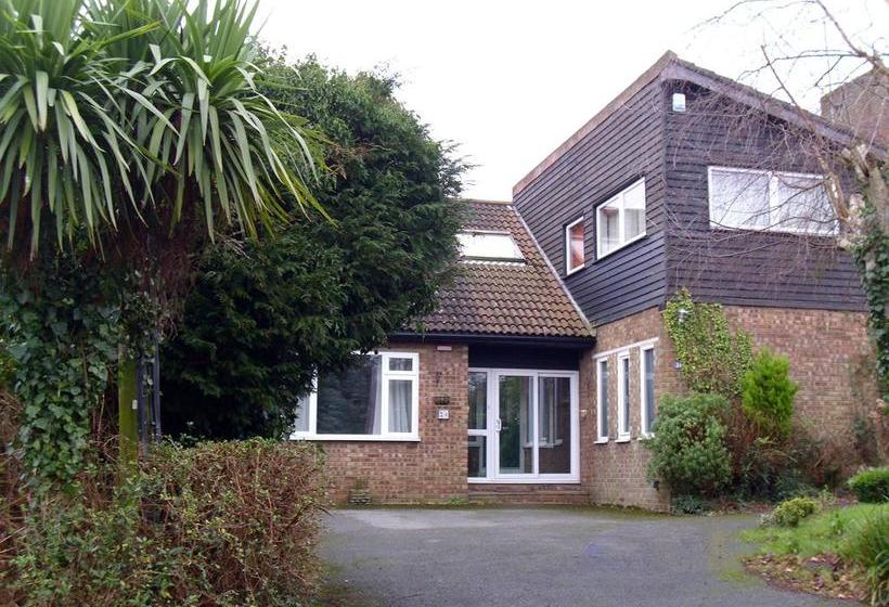 Ampersandhouse Bed And Breakfast