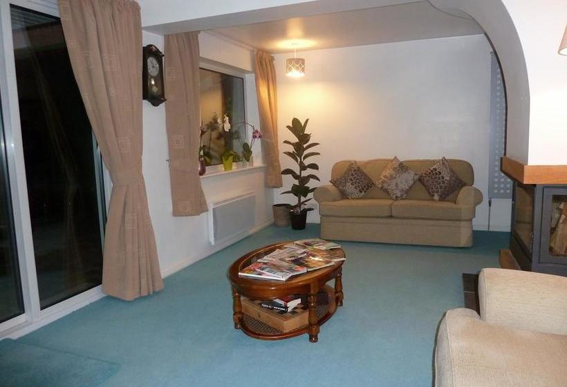 Bed and Breakfast Cameron House 10