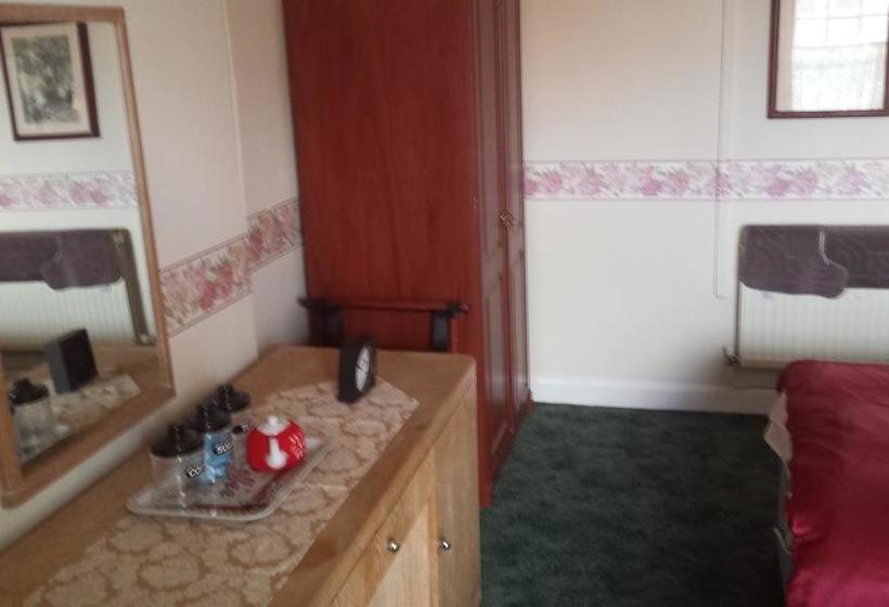 Bed & Breakfast Star And Garter 2