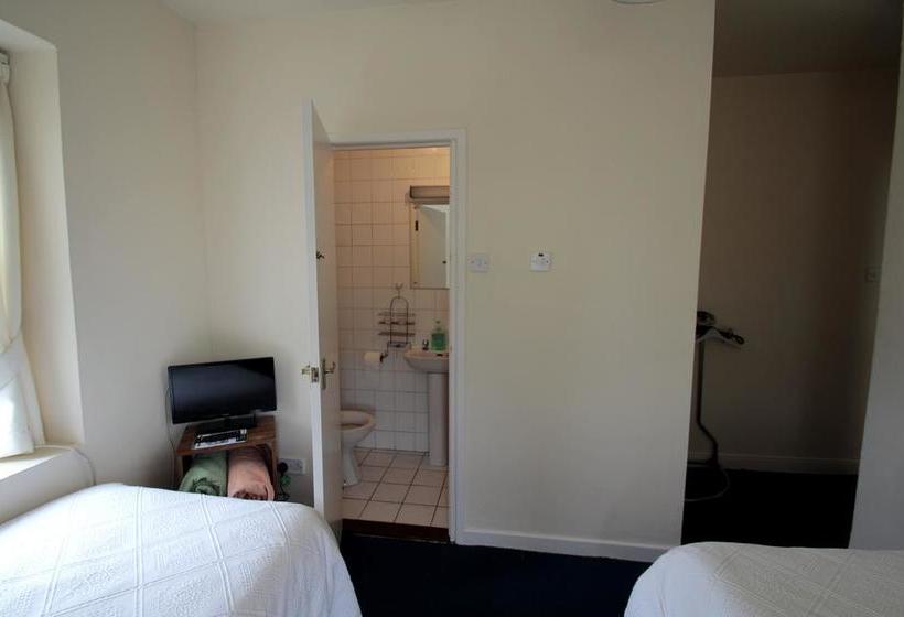 Bed and Breakfast Ammiroy House 3