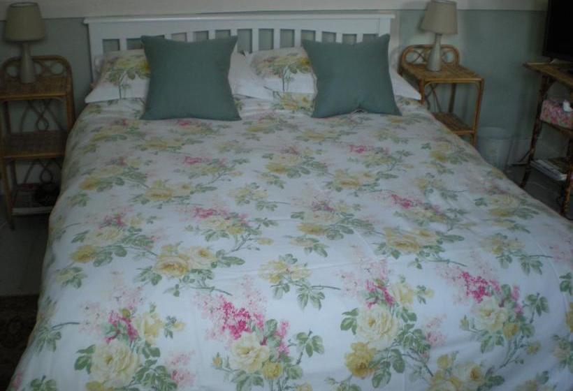 Bed & Breakfast Hillside Cottage 8