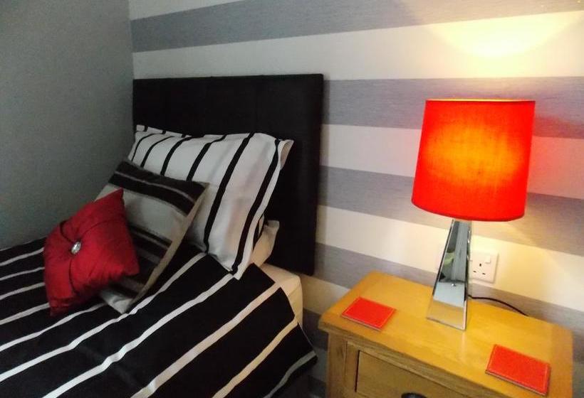 South Beach B & B 14