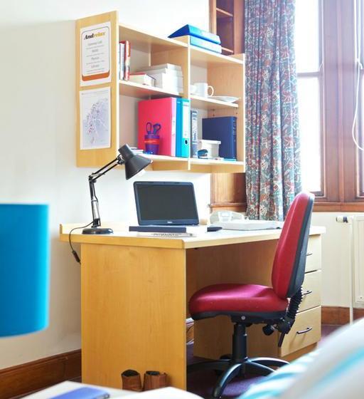 Bed and Breakfast Mcintosh Hall Campus Accommodation