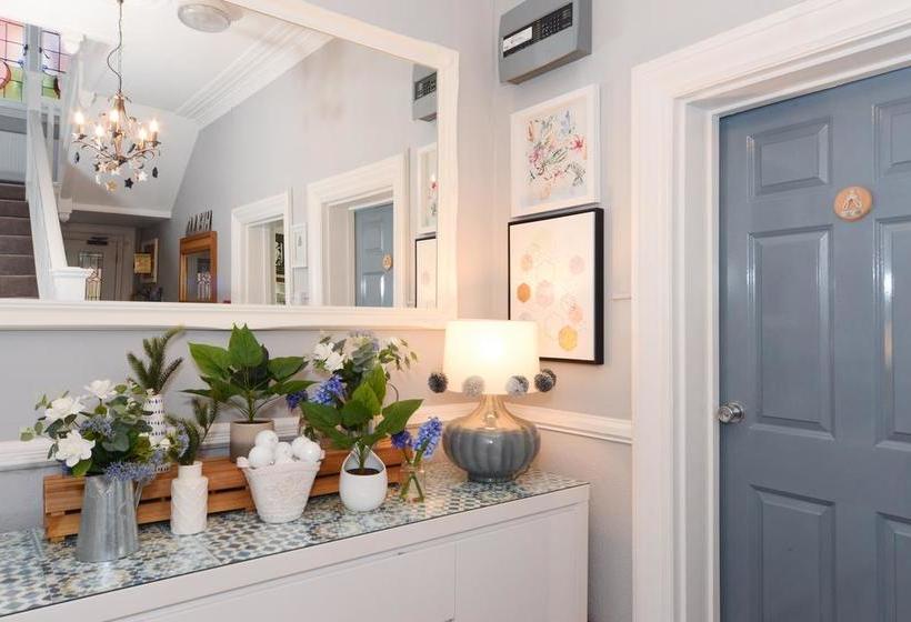 Bed and Breakfast Mory House 1