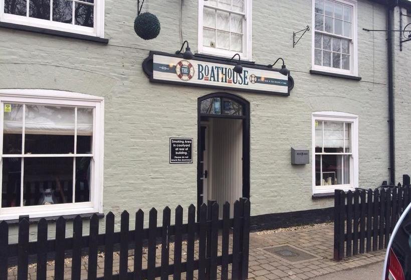 Bed and Breakfast The Boathouse