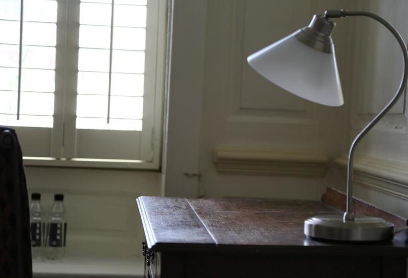 Bed and Breakfast B+b Wickham 4