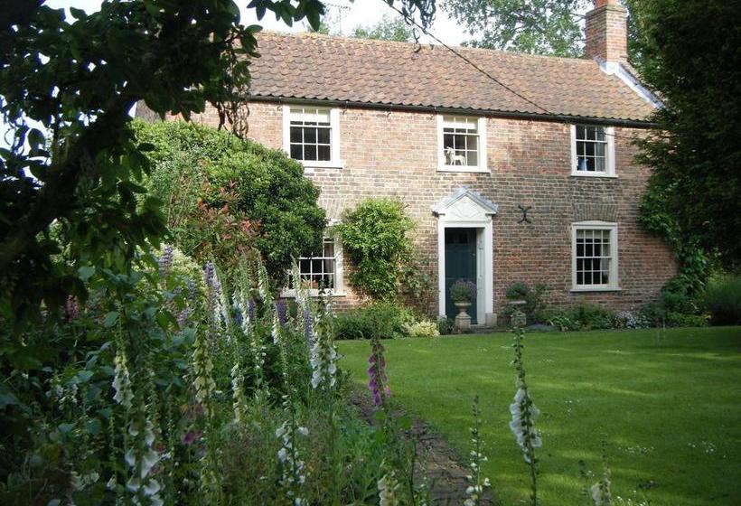 Bed and Breakfast Westgate House & Barn