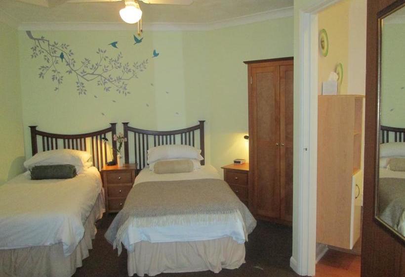 Crossways House Bed And Breakfast 7