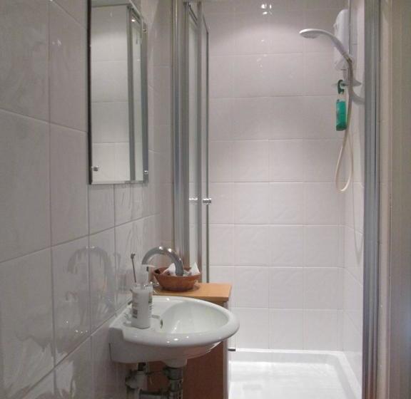 Crossways House Bed And Breakfast 8