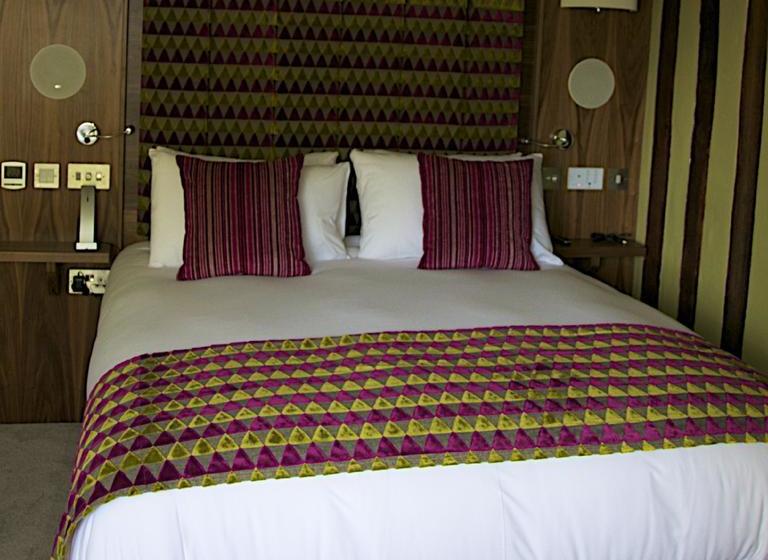 Hotel The Oaksmere 13