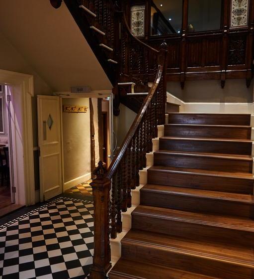 Hotel The Oaksmere 3