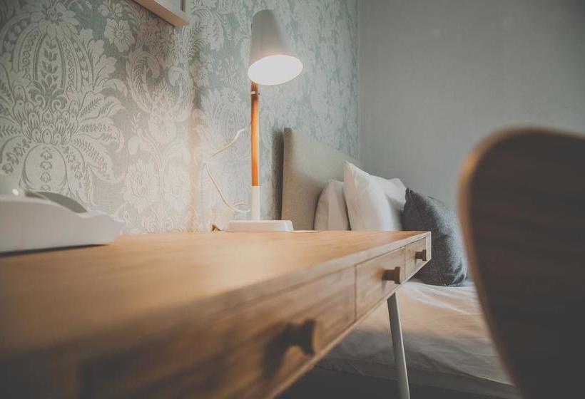 Bed & Breakfast Antique House 13