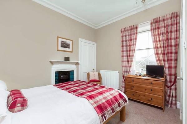 Golf Lodge Bed & Breakfast 1