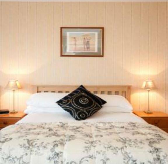 Golf Lodge Bed & Breakfast 7