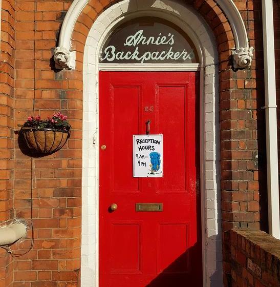 Auberge Hôtelière Arnies Backpackers 4