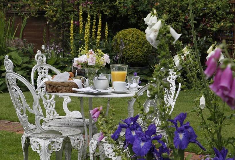 Bed & Breakfast Just So Cottage 8