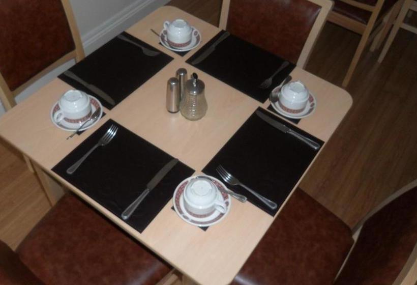 Bed and Breakfast Montrose Guest House 3