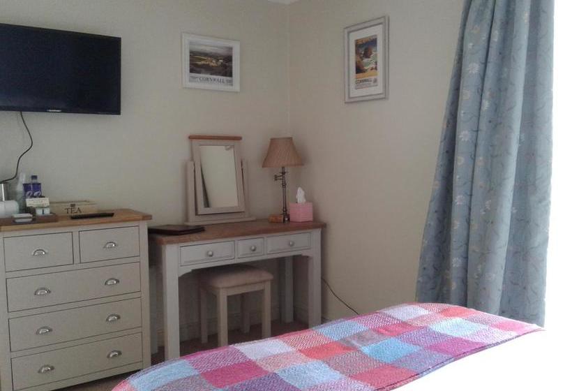 Bed & Breakfast The Edgcumbe Arms 20