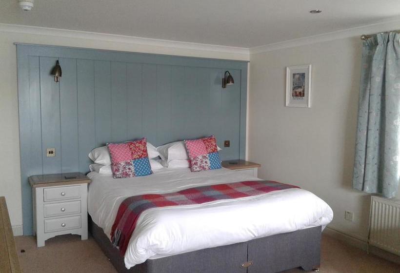 Bed & Breakfast The Edgcumbe Arms 3