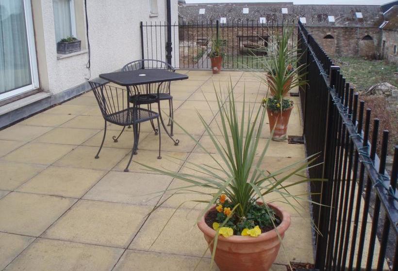 Bed and Breakfast Adniston Manor 12