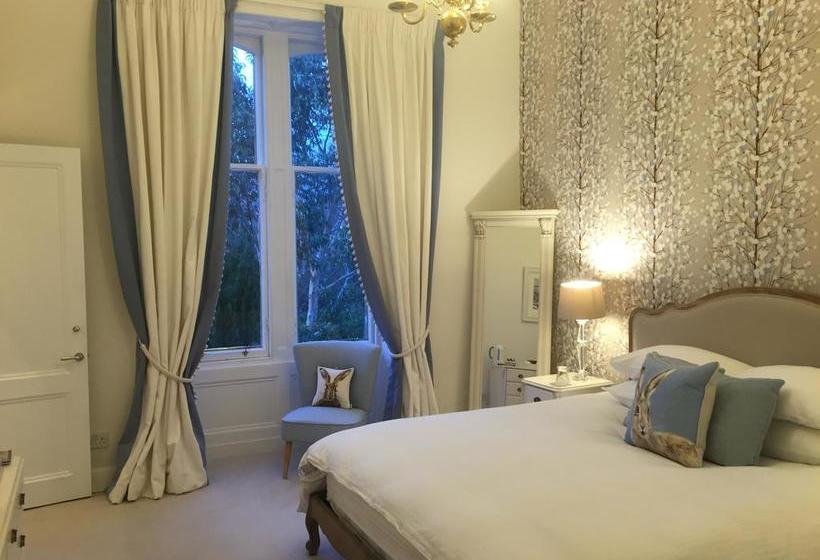 Bed and Breakfast Claremont House