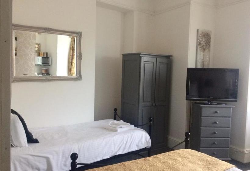 Bed and Breakfast Duporth Guest House