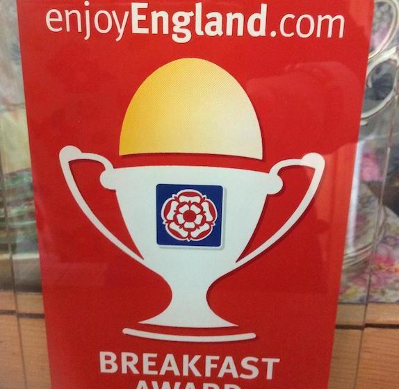 Bed and Breakfast Springwood 10