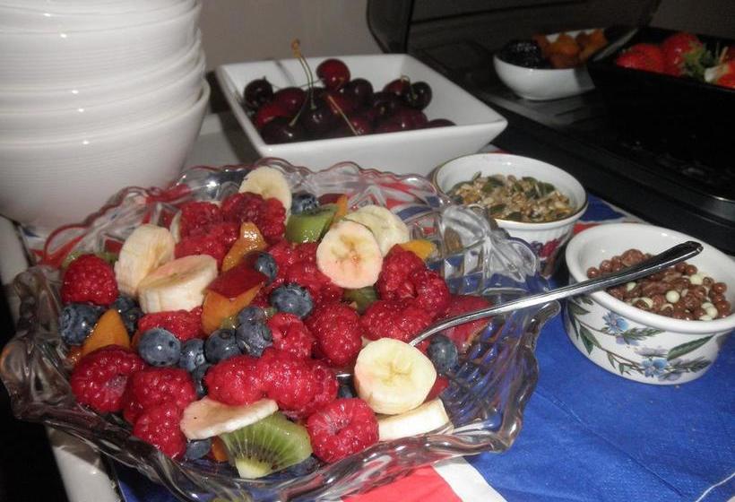 Bed and Breakfast Springwood 9