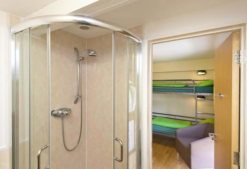 Hostel Adventure Okehampton: The Goods Shed