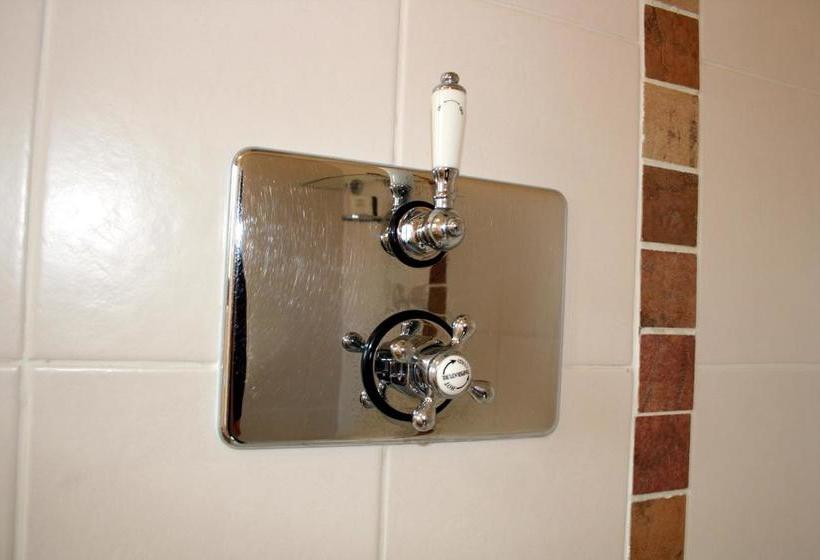 Bed and Breakfast Upper Neatham Mill 7