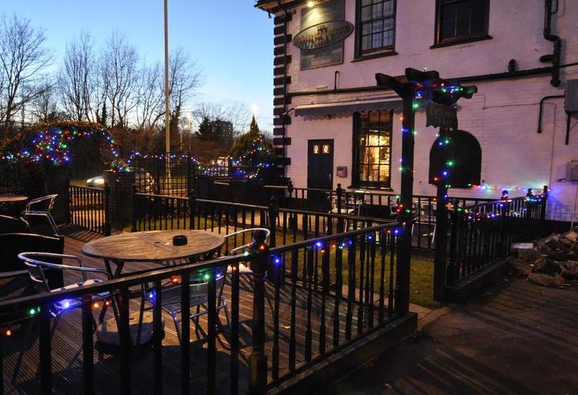 Hotel The Roundabout 10