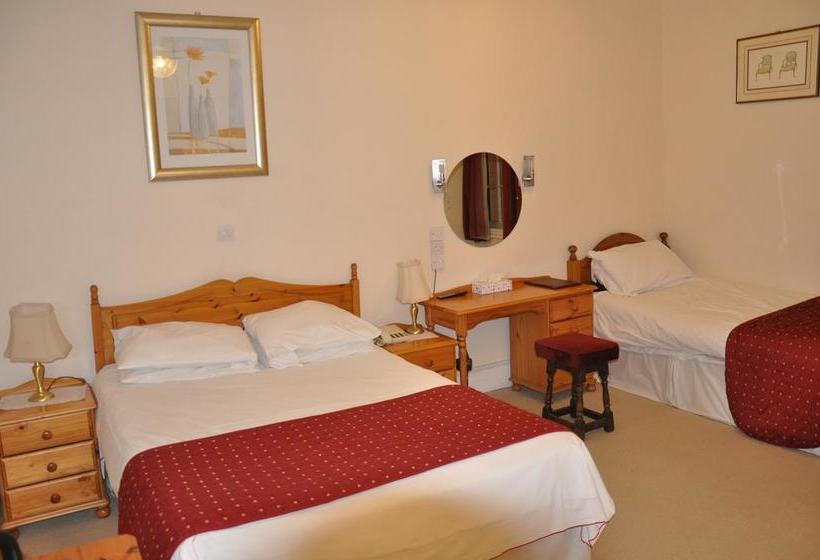 Hotel The Roundabout 11