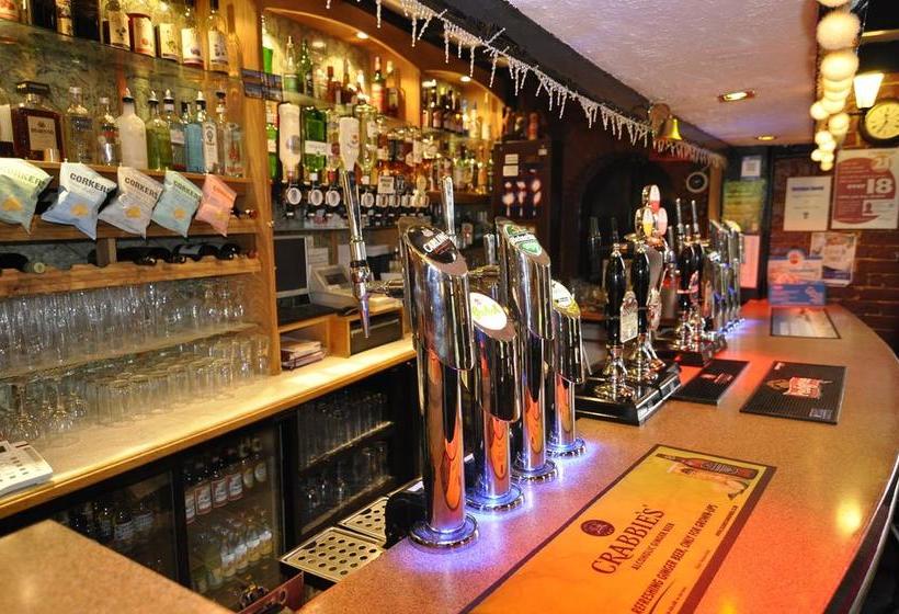 Hotel The Roundabout 5