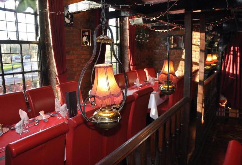 Hotel The Roundabout 7