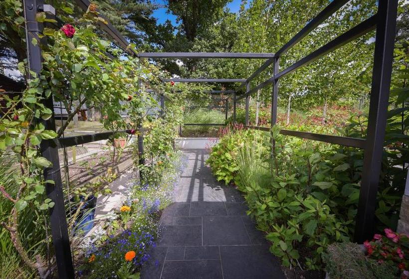 The White House Bed And Breakfast 11