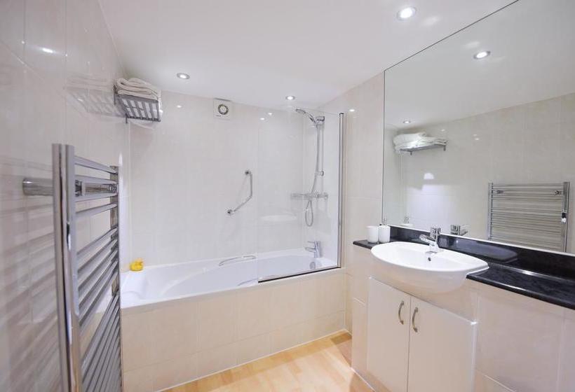 The White House Bed And Breakfast 4