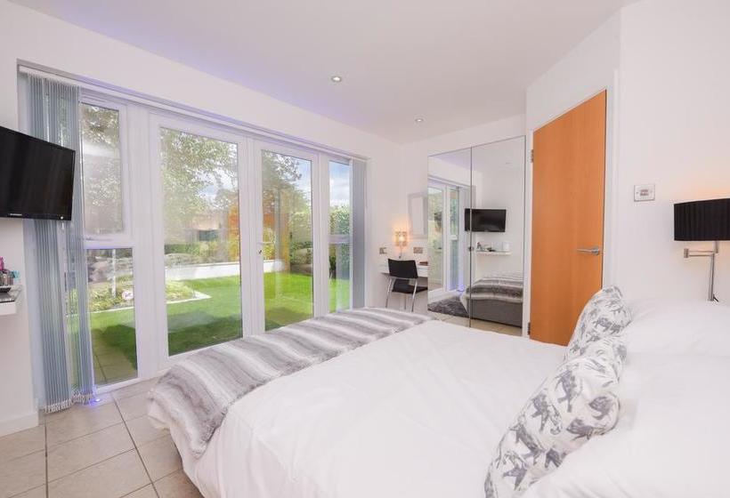 The White House Bed And Breakfast 8