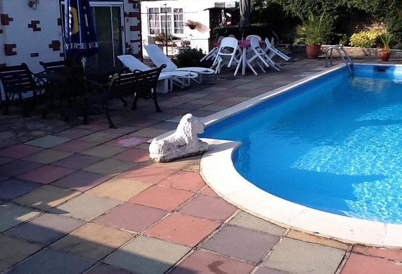 Waterside Bed And Breakfast 14