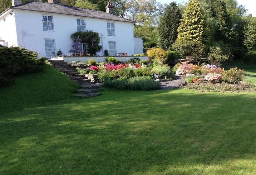 Frondderw Country House Bed & Breakfast