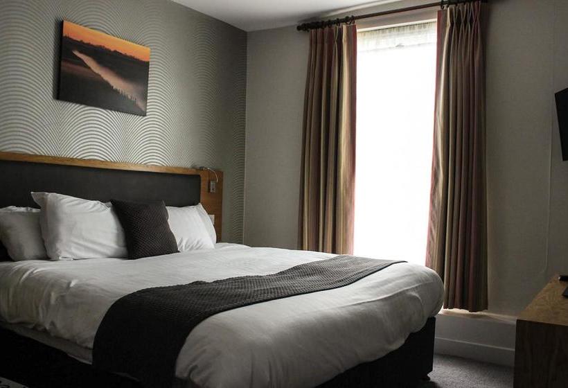 Hotel Ye Olde Griffin 3