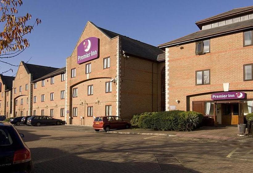 Hotel Premier Inn Guildford North  A3