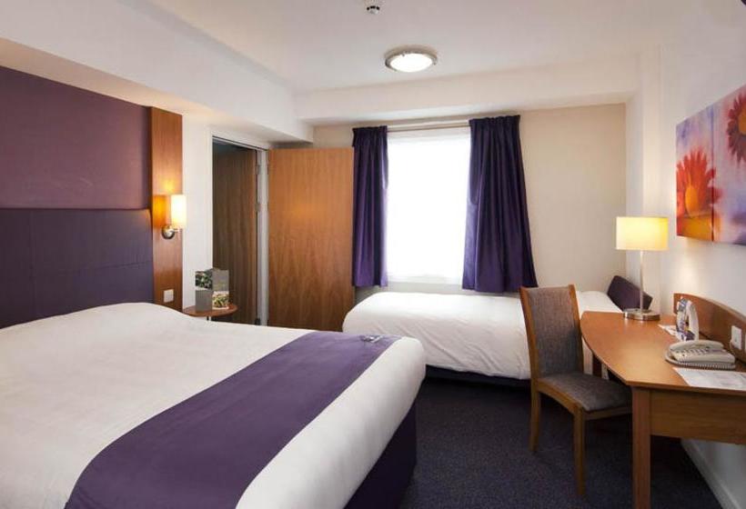 Hotel Premier Inn Epsom Central 3