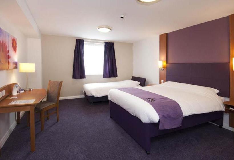Hotel Premier Inn Epsom Central 6